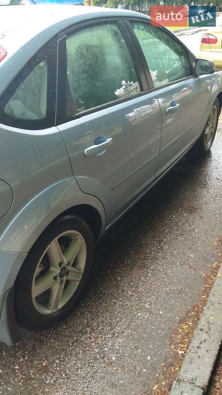 Хэтчбек Ford Focus 2007 в Александрие