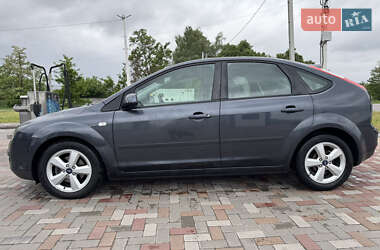 Хэтчбек Ford Focus 2007 в 