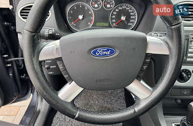 Хэтчбек Ford Focus 2007 в 
