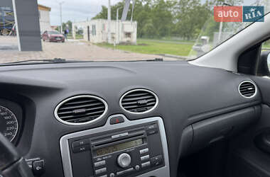 Хэтчбек Ford Focus 2007 в 