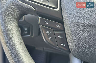 Хэтчбек Ford Focus 2015 в 