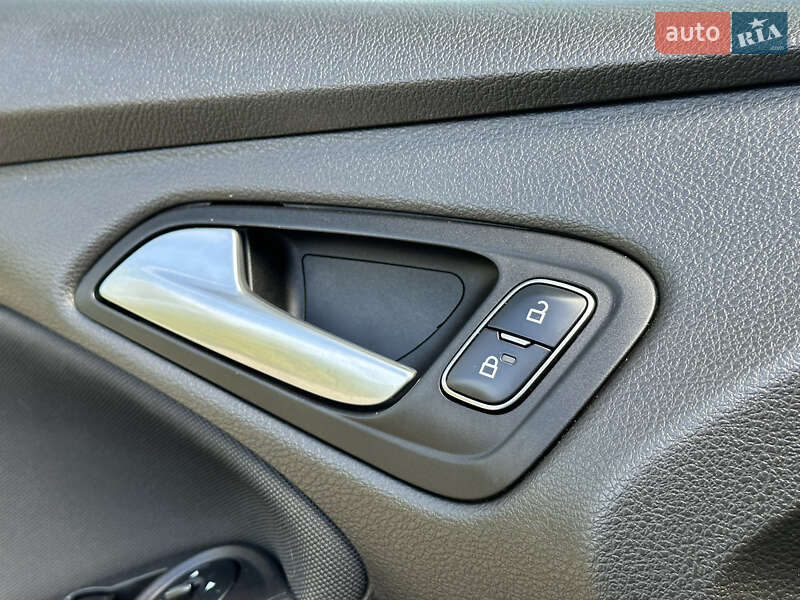Хэтчбек Ford Focus 2015 в Одессе