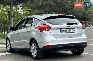 Хетчбек Ford Focus 2014 в 