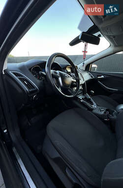 Хэтчбек Ford Focus 2014 в Перегинском