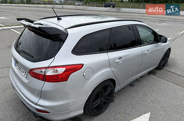 Универсал Ford Focus 2013 в 