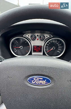 Универсал Ford Focus 2010 в 