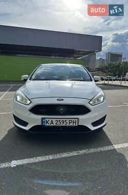 Хэтчбек Ford Focus 2017 в 
