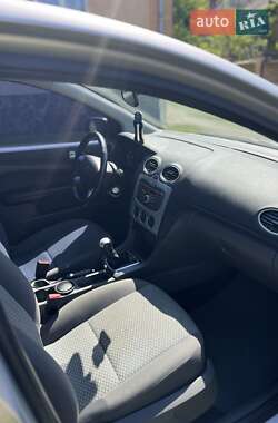 Хетчбек Ford Focus 2007 в 