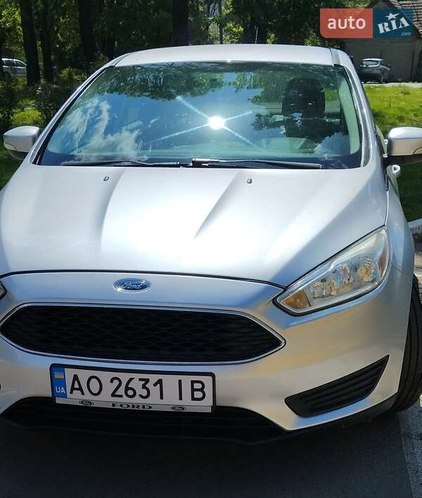 Седан Ford Focus 2017 в Ужгороді