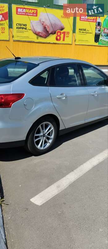 Седан Ford Focus 2017 в Ужгороді