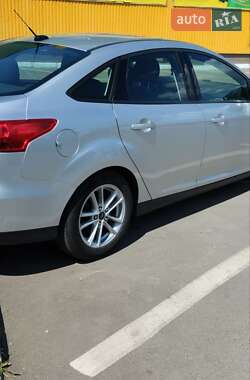 Седан Ford Focus 2017 в 