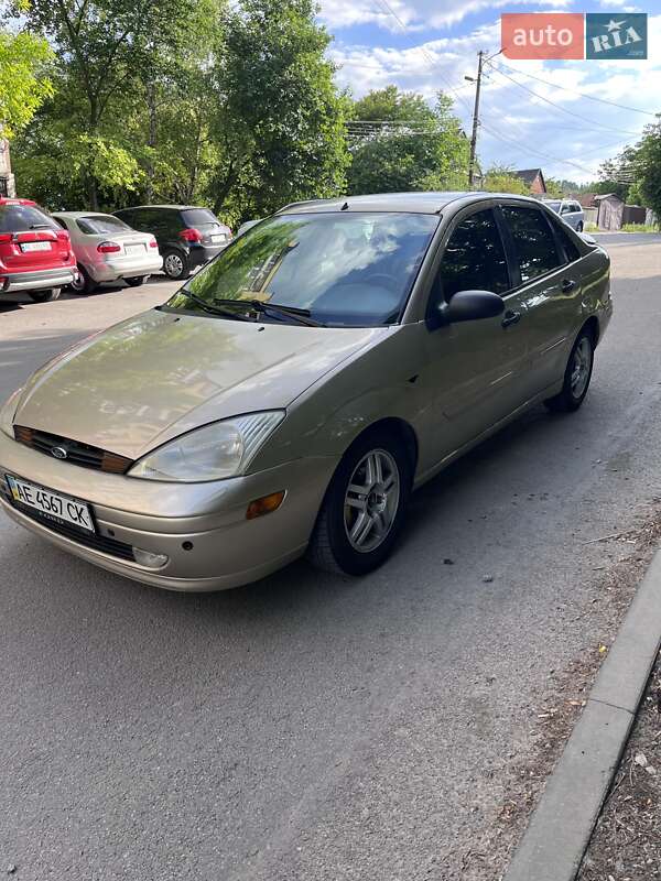 Седан Ford Focus 2001 в Дніпрі