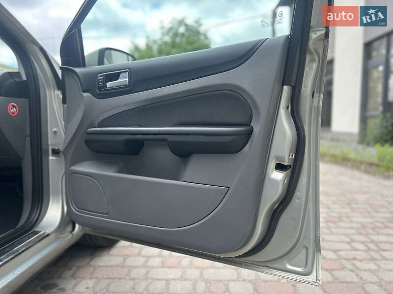 Универсал Ford Focus 2010 в Ровно