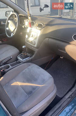 Хэтчбек Ford Focus 2007 в 
