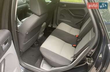 Седан Ford Focus 2011 в 