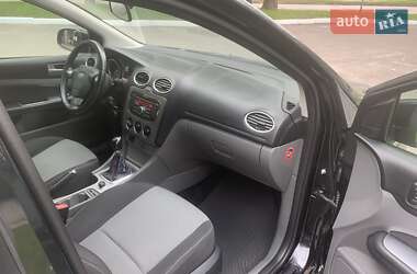 Седан Ford Focus 2011 в 