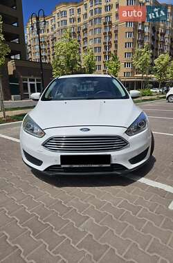 Седан Ford Focus 2016 в 