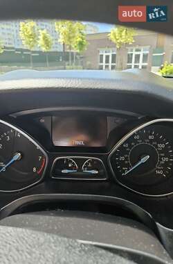 Седан Ford Focus 2016 в 
