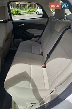 Седан Ford Focus 2016 в 
