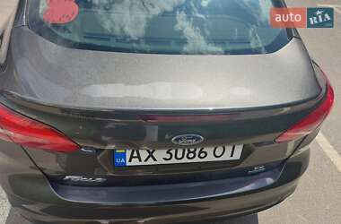 Седан Ford Focus 2017 в 
