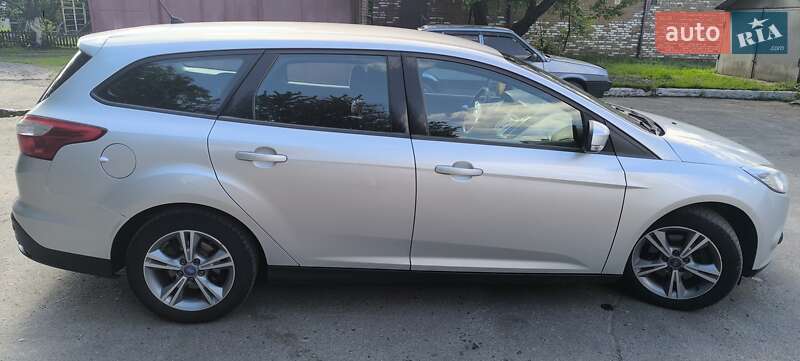 Универсал Ford Focus 2014 в Хороле