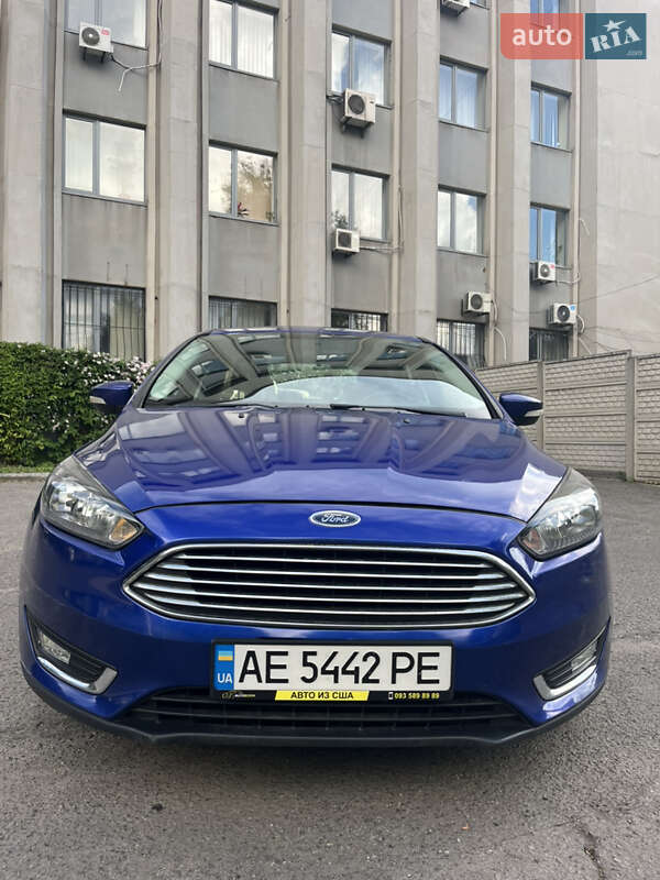 Седан Ford Focus 2015 в Дніпрі
