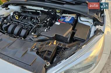 Седан Ford Focus 2015 в 