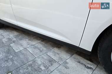 Седан Ford Focus 2015 в 