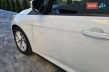 Седан Ford Focus 2015 в 