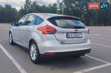 Хэтчбек Ford Focus 2016 в 