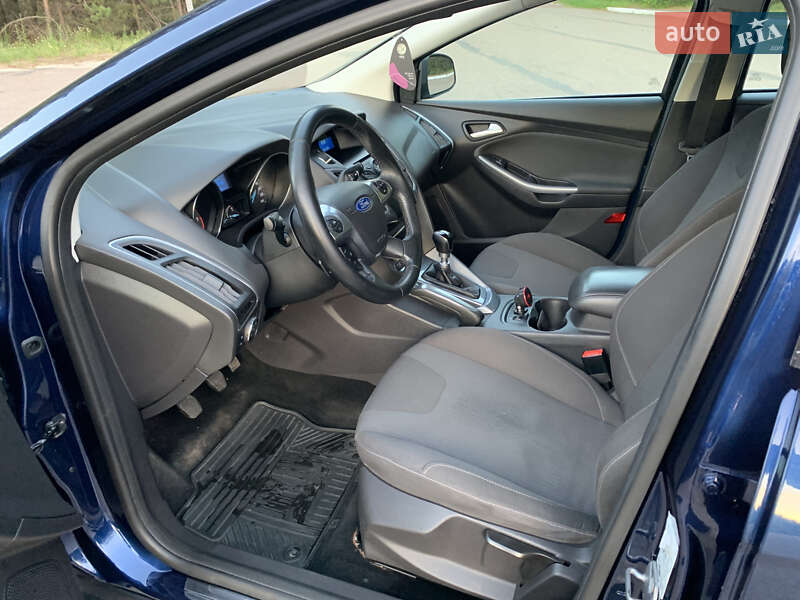 Хэтчбек Ford Focus 2011 в Чернигове
