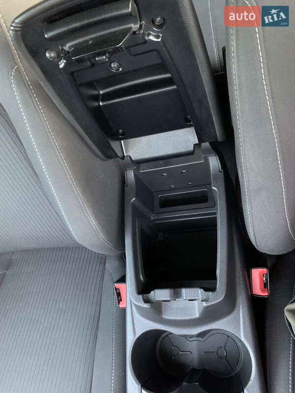 Хэтчбек Ford Focus 2011 в Чернигове