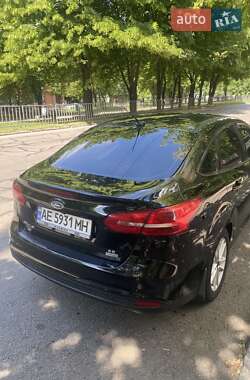 Седан Ford Focus 2016 в 