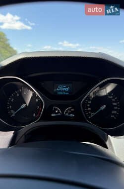 Седан Ford Focus 2017 в 