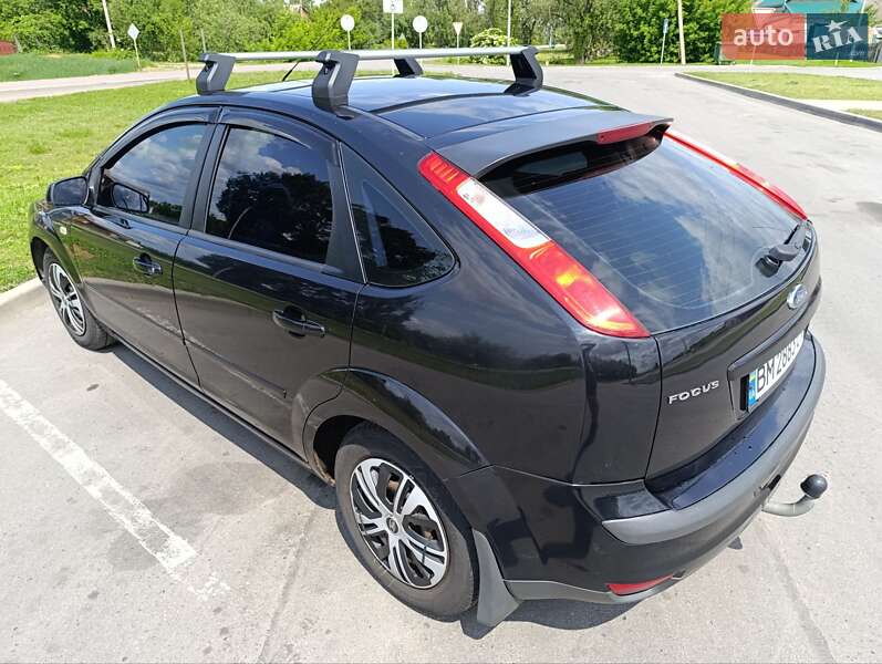 Хэтчбек Ford Focus 2007 в Лохвице
