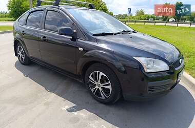 Хэтчбек Ford Focus 2007 в Лохвице
