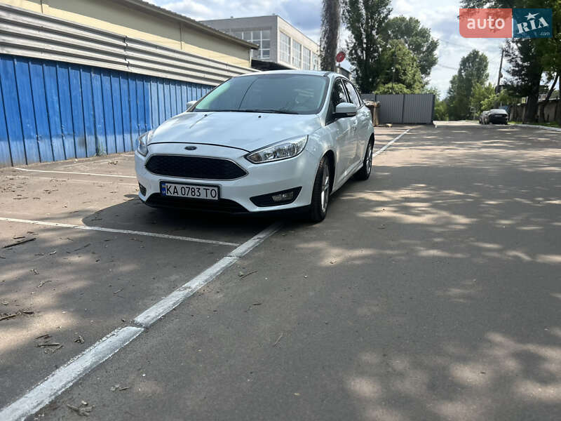 Хетчбек Ford Focus 2018 в 