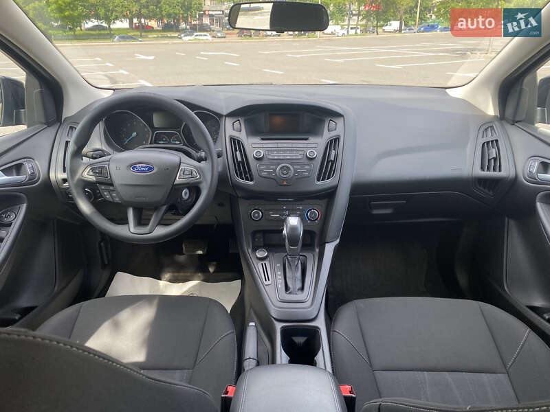 Седан Ford Focus 2016 в Киеве