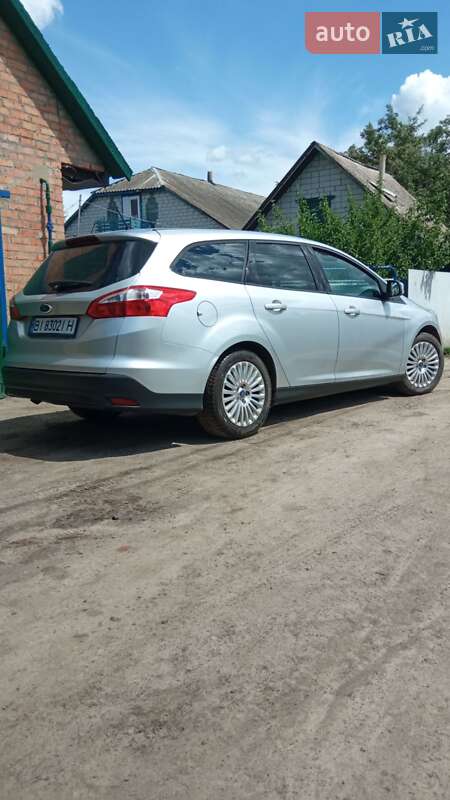 Універсал Ford Focus 2011 в Нових Санжарах