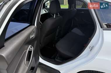 Хэтчбек Ford Focus 2016 в 