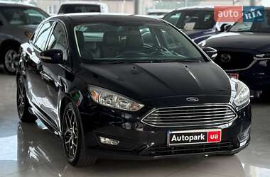 Седан Ford Focus 2015 в 