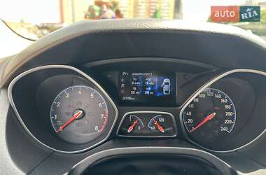 Хетчбек Ford Focus 2013 в 