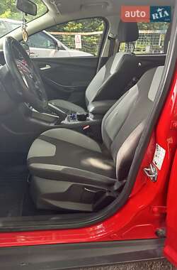 Хетчбек Ford Focus 2013 в 