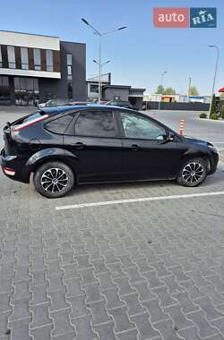 Хэтчбек Ford Focus 2009 в 