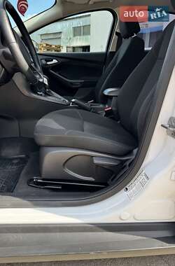 Седан Ford Focus 2017 в 