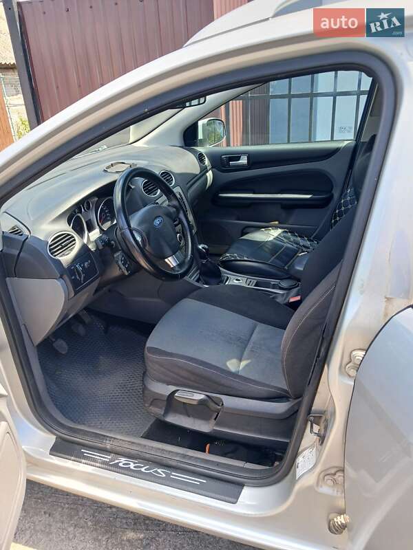 Универсал Ford Focus 2008 в Глухове