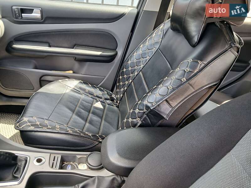 Универсал Ford Focus 2008 в Глухове