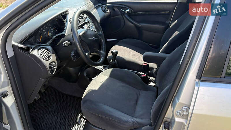 Седан Ford Focus 2001 в Києві