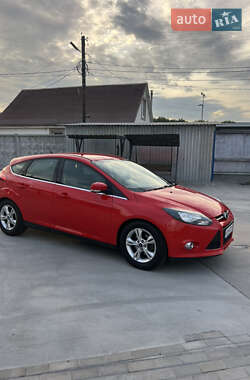 Хетчбек Ford Focus 2013 в 