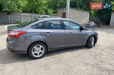 Седан Ford Focus 2011 в 